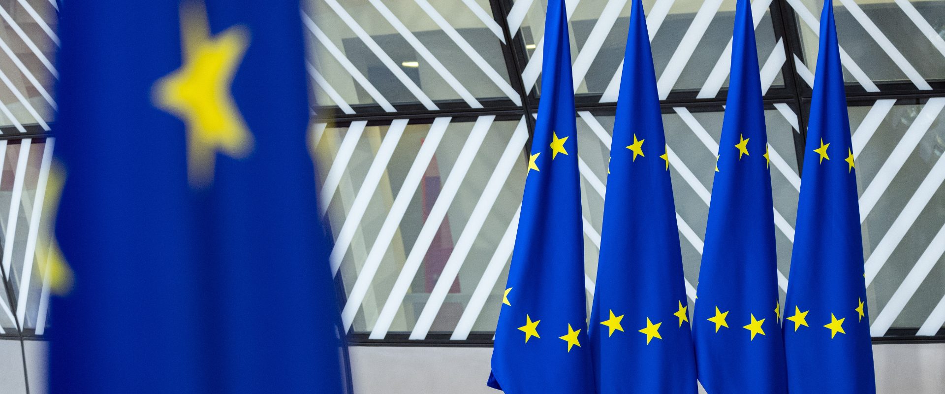 UE pregătește planul de criză: Combustibilul pentru avioane, prioritate zero