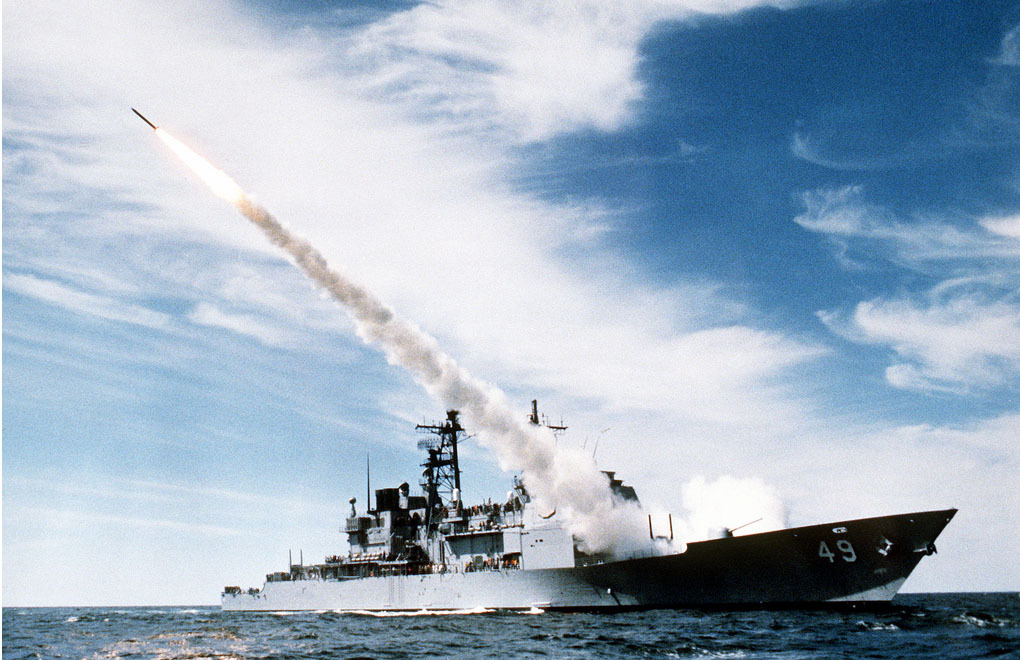 Distrugătoarele americane au intrat în Strâmtoarea Ormuz: Tensiune în creștere