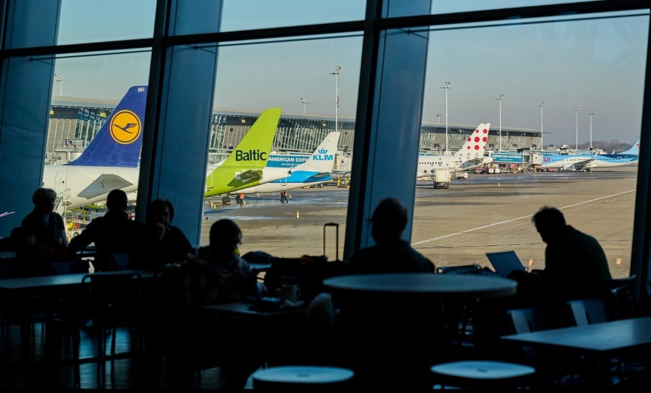 Zboruri, în pericol: Kerosenul scump și insuficient pentru Europa, avertizează experții