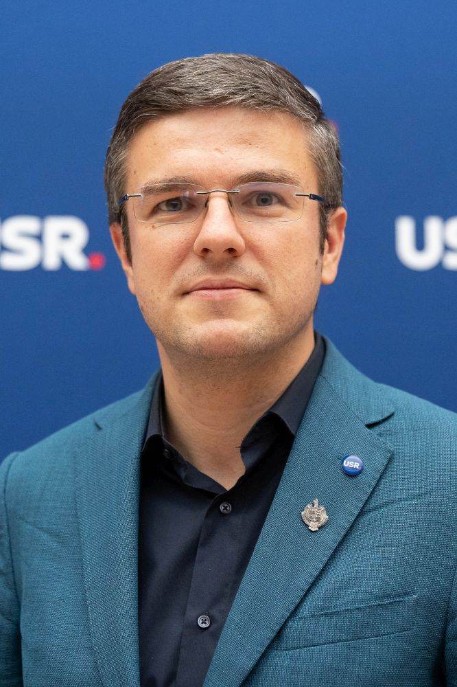 Irineu Darău: România, dependentă de banii din programul SAFE