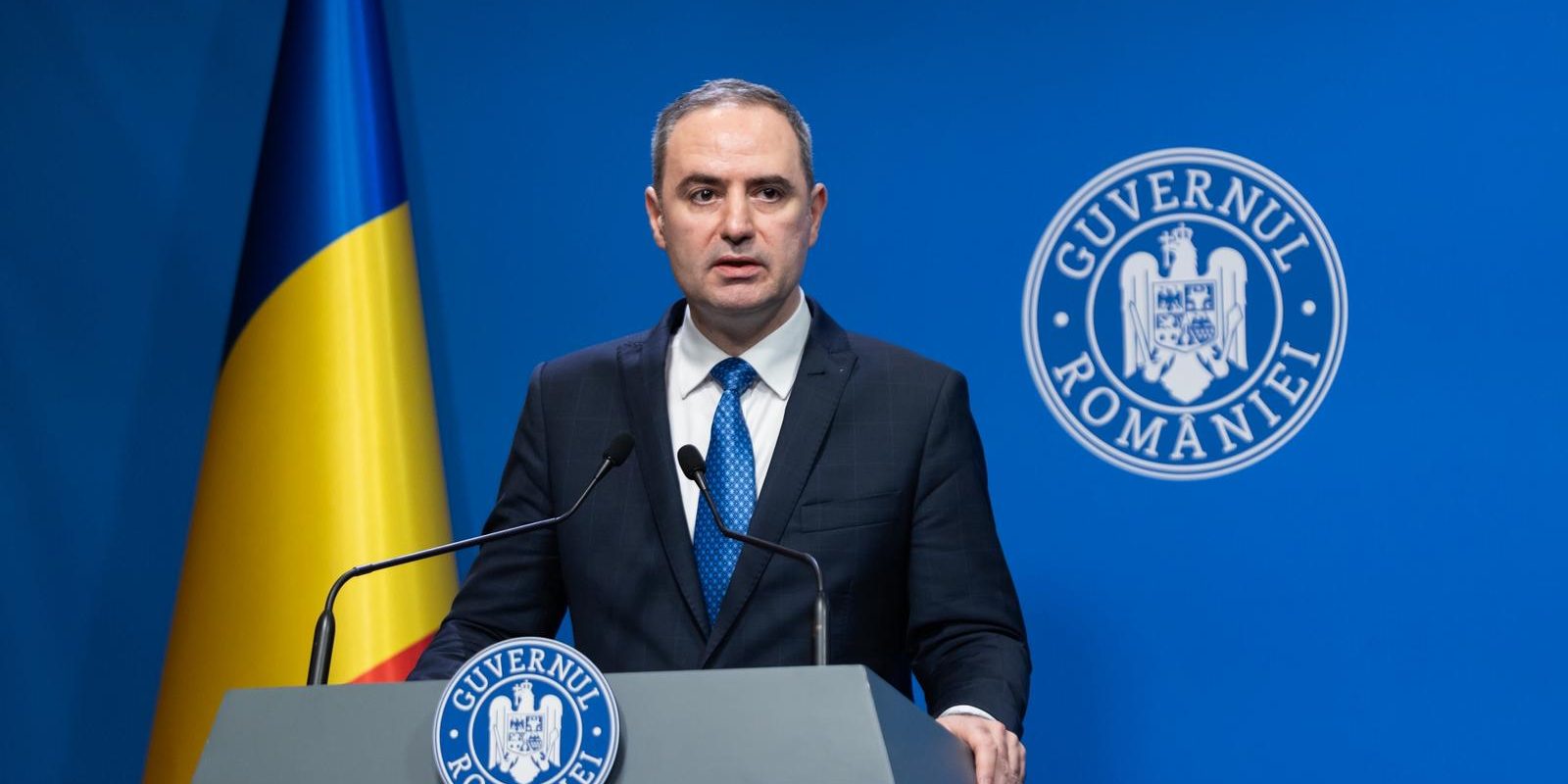 România, lăudată de Fitch: Deficit redus în T1! Urmează testul fiscal