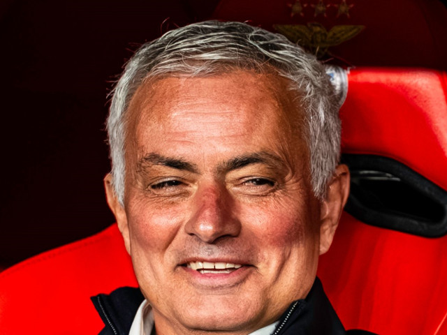 Mourinho, pus la zid! Cine i-a oferit contractul pe tavă?