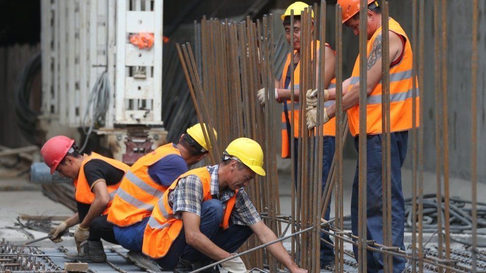 UE extinde sprijinul pentru muncitori: Noi reguli anti-concediere