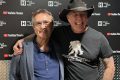 Dino Muradian, românul care face opere de artă din chitarele rock-legende și colaborează cu Metallica