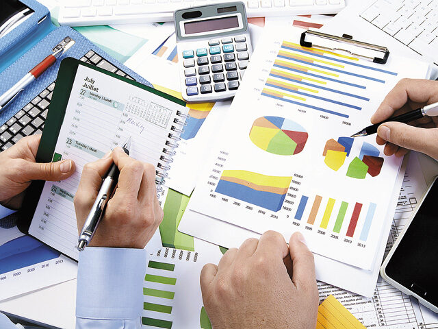 România: Deficitul comercial scade la 16,4 miliarde euro