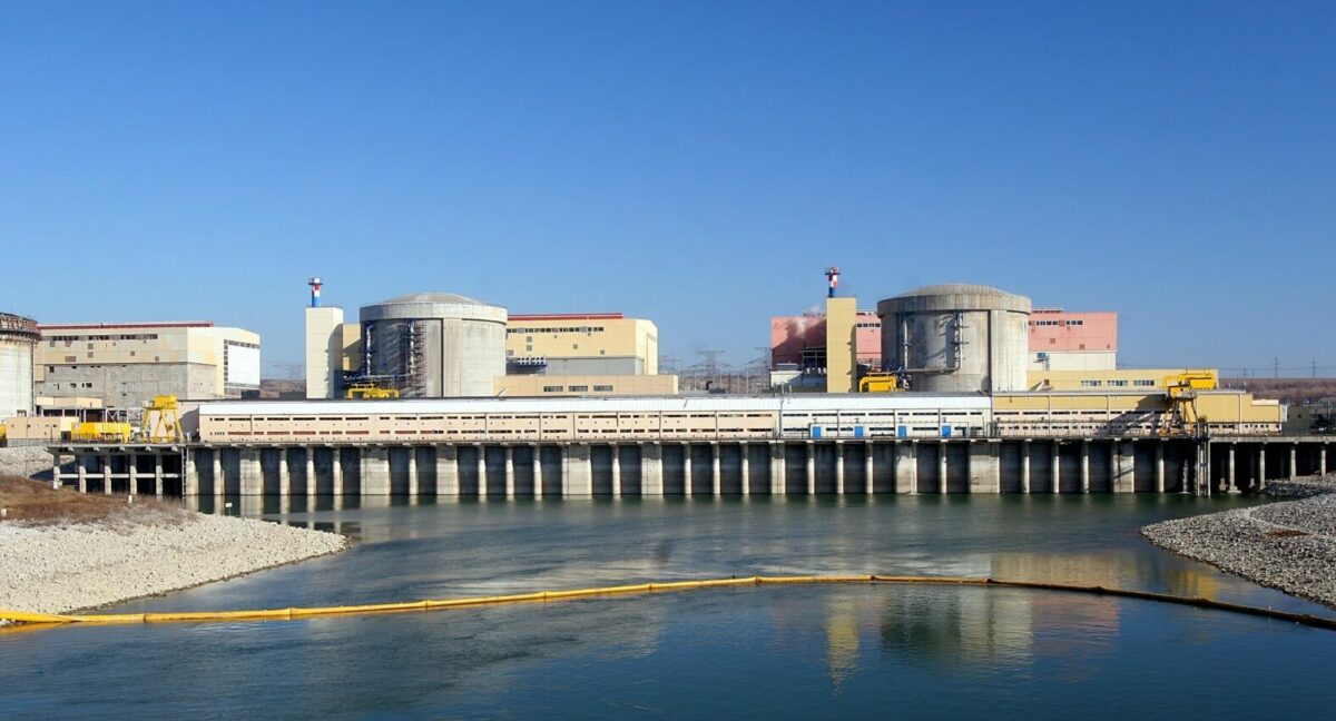 Dunărea, critică la Cernavodă: Al doilea reactor, în pericol