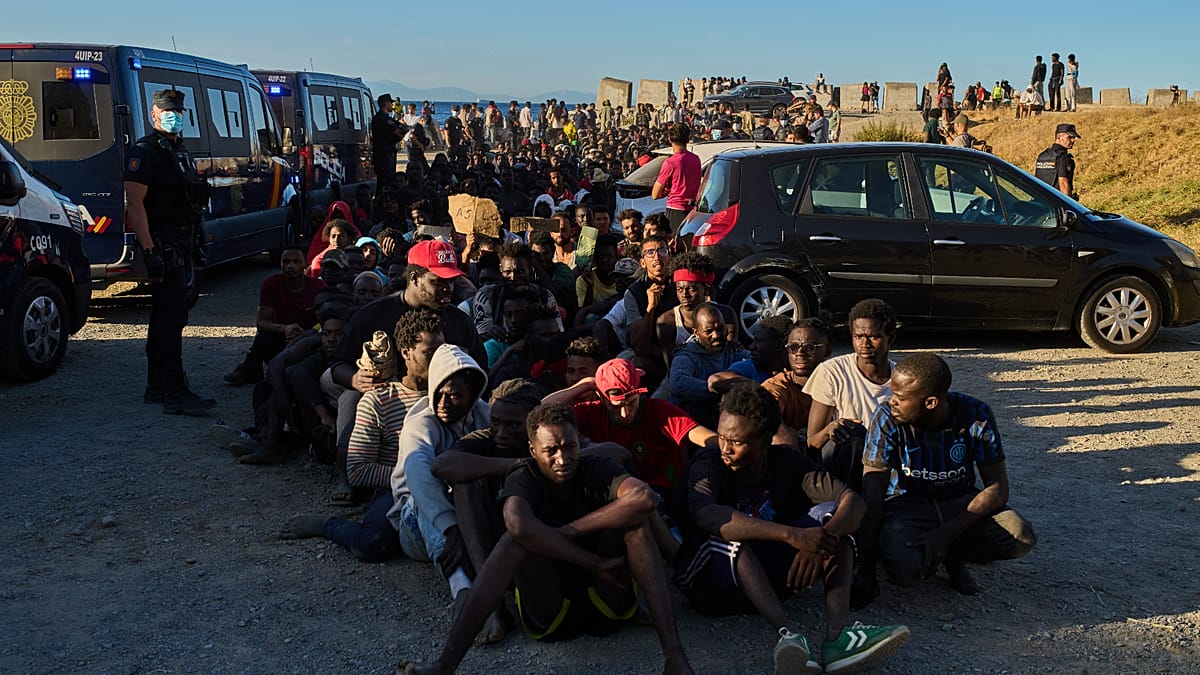 Maroc acuză Spania de violențe, cere Ceuta și Melilla