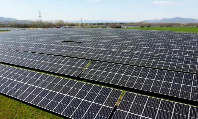 BERD dă 120 mil. Euro pentru energie verde în România