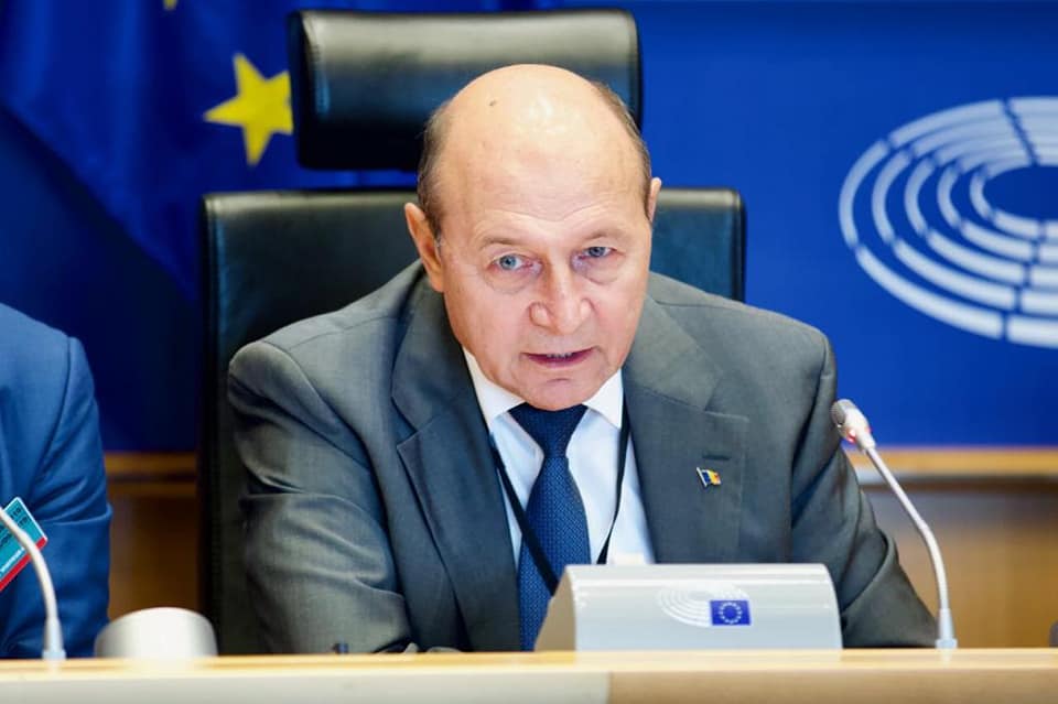 Băsescu: PNRR eșuat! România, zero creștere, administrație neputincioasă