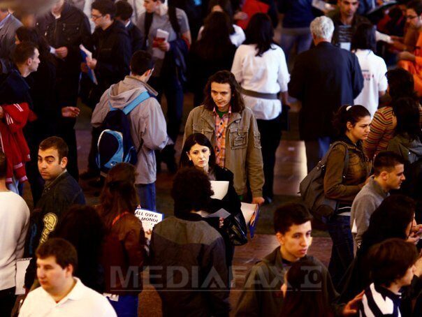 Tineri, 18-24 ani: Joburile dispar din cauza AI, angajarea e coșmar
