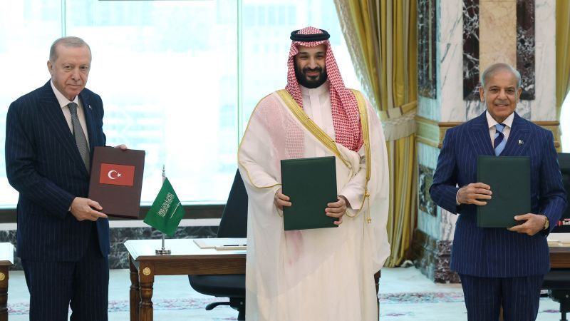 Arabia Saudită, flancată de aliați musulmani pe fondul tensiunilor cu Iranul