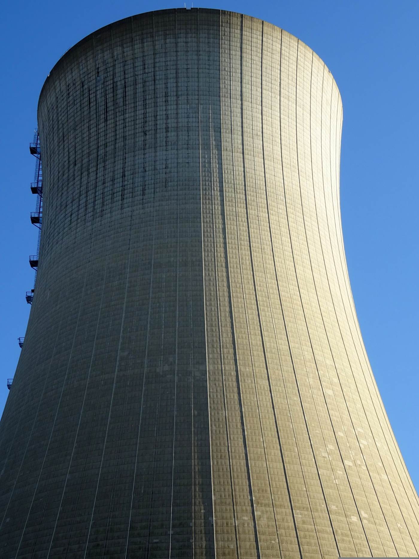 Rosatom dublează specialiștii la Bushehr, Iran
