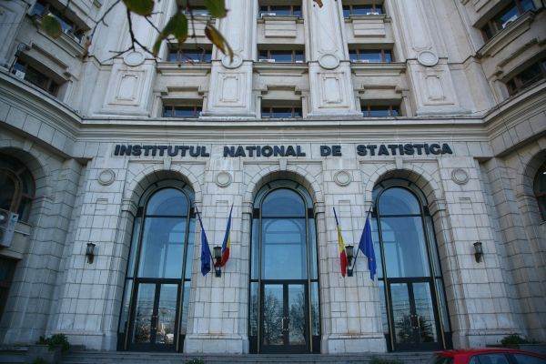 INS: Deficitul României, în scădere cu 2%