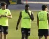 Atacantul, prins în offside