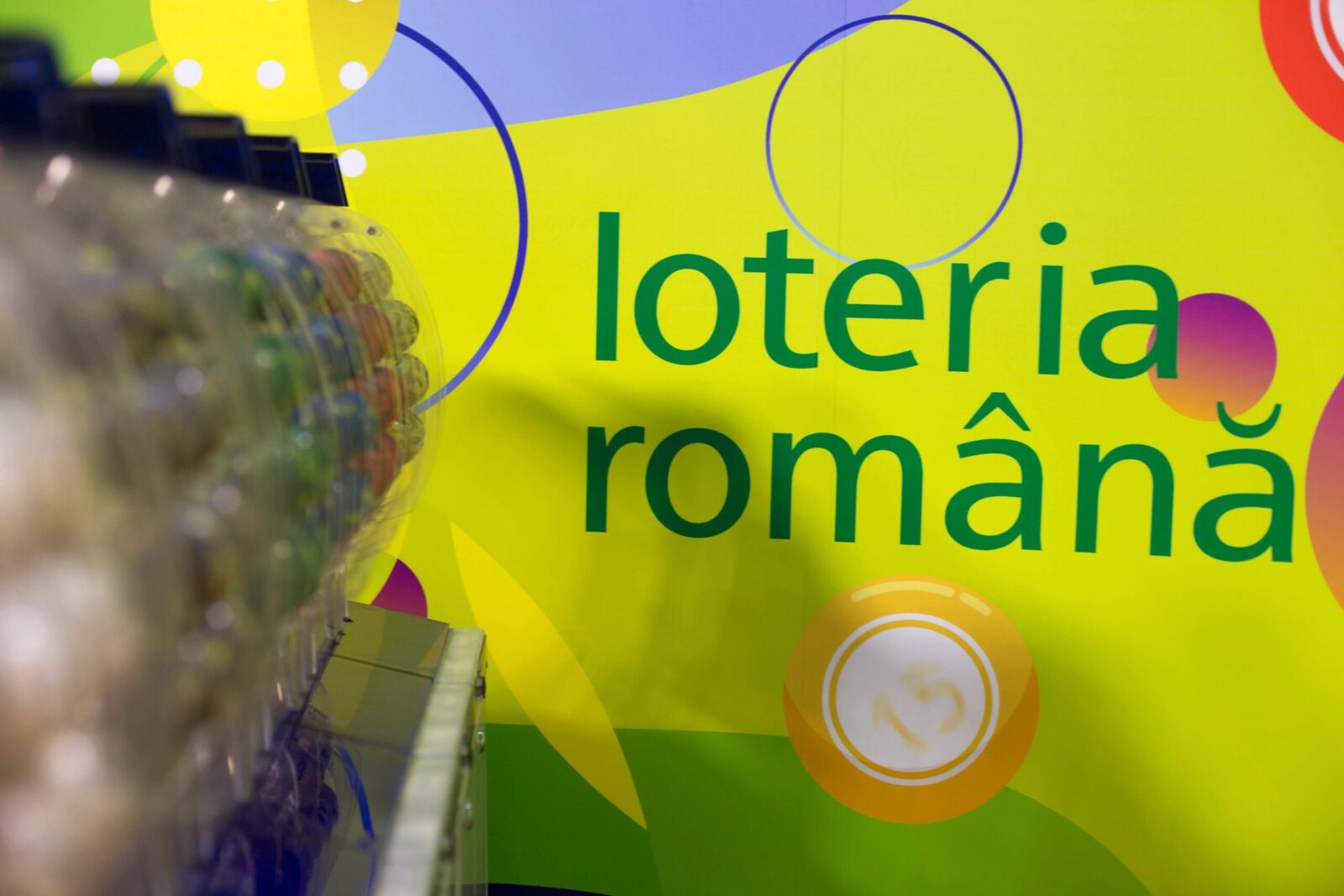 Loto 6/49: Premiu istoric, combinație unică cu șase numere, trei perechi