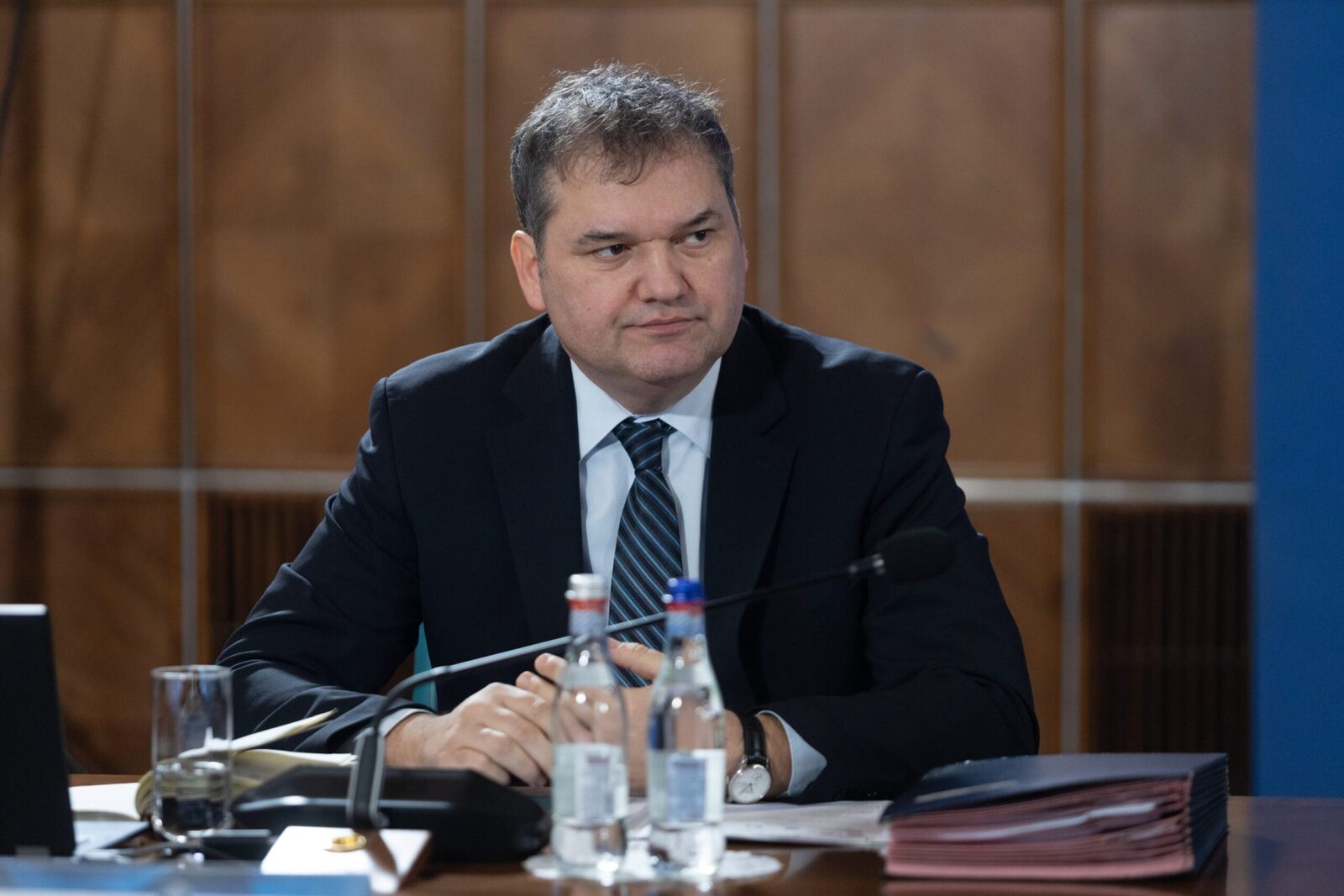 Demisii pentru incompatibilitate: Cseke Attila explică ce riscă aleșii