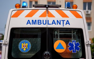 Ambulanță atacată cu topoare-n Cluj: Furia localnicilor a explodat
