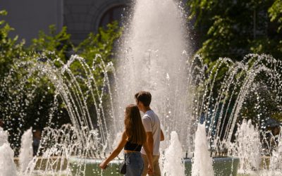 Vremea se dezlănțuie: Caniculă, furtuni și vânt în România