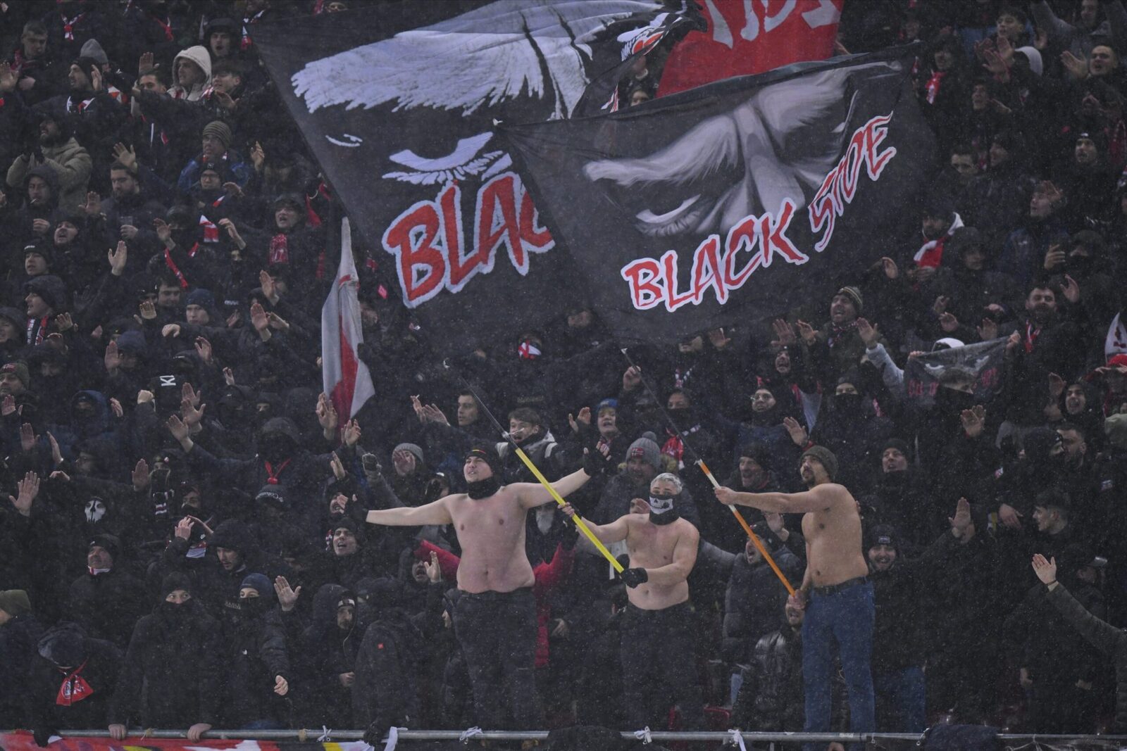 Jandarmeria, mobilizată! 71 de suporteri, blocați la derby