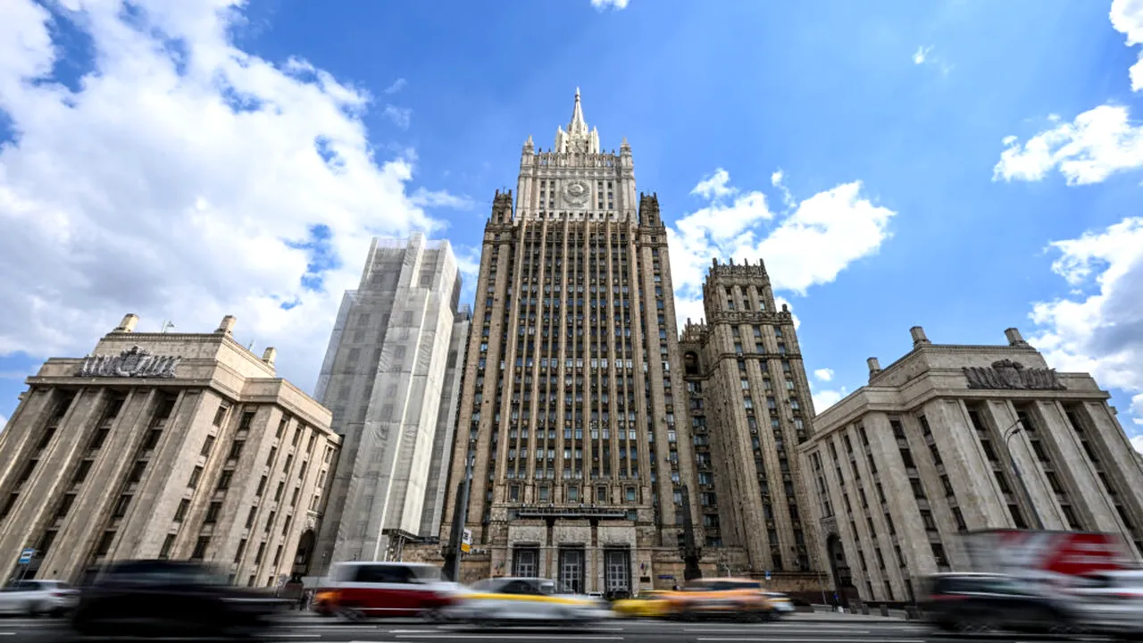 Rusia expulzează diplomat român de la Moscova
