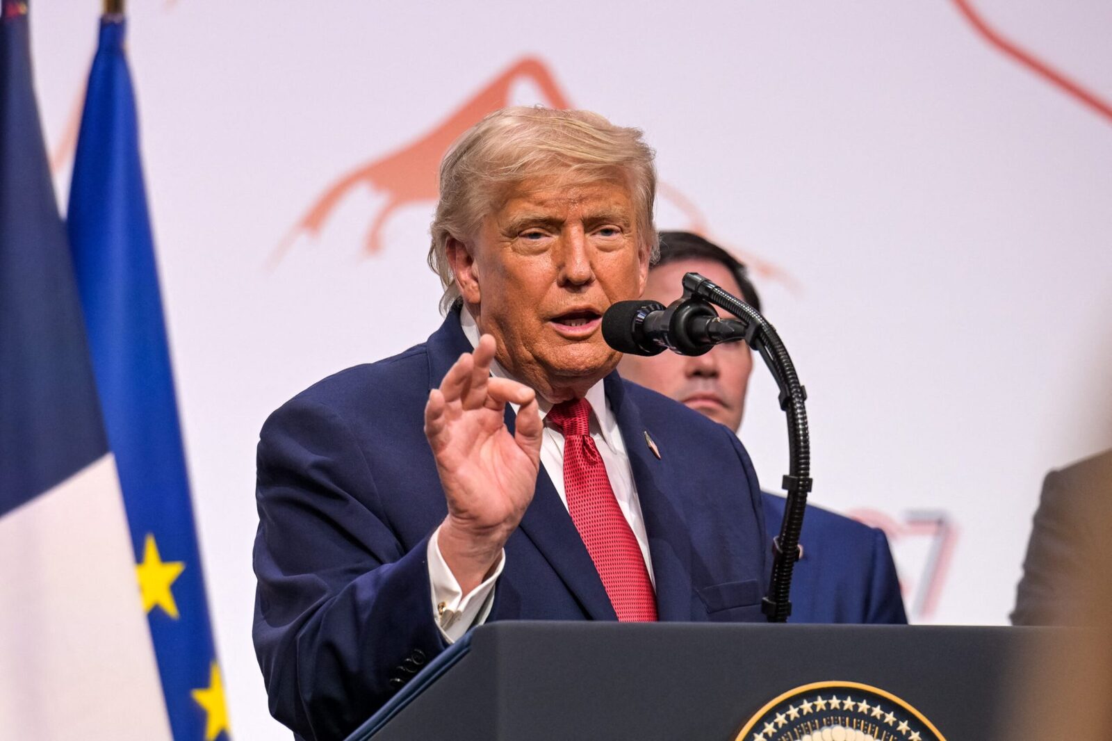 Trump atacă cetățenia prin naștere în SUA