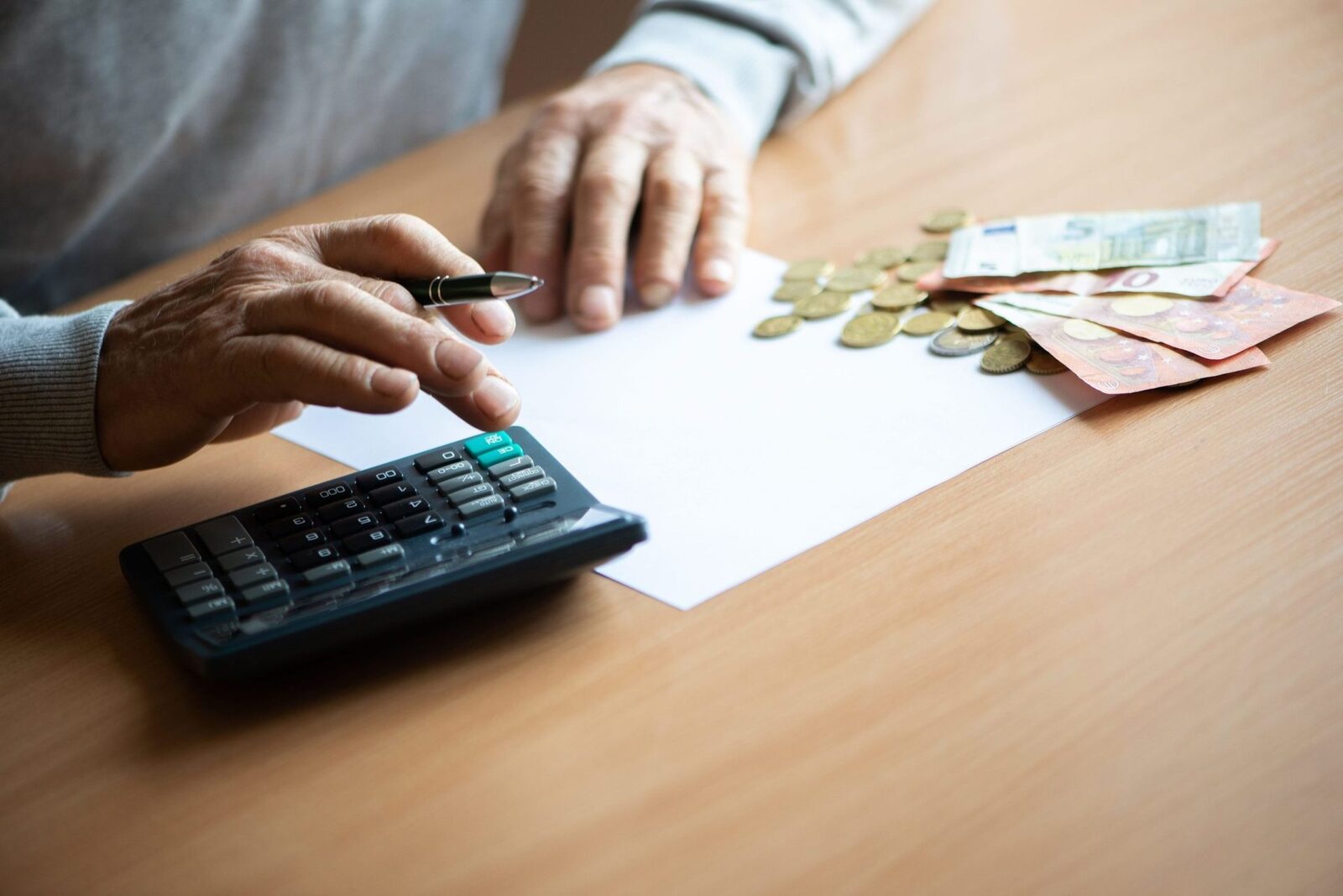 Studenții angajați pierd ani de vechime la pensie. Ce să faci?
