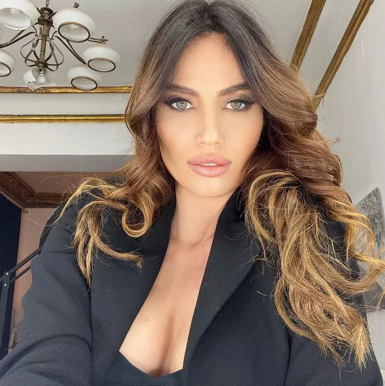 Alina Pușcău, primele imagini după cancer. Vedeta: „Așa mă simt”