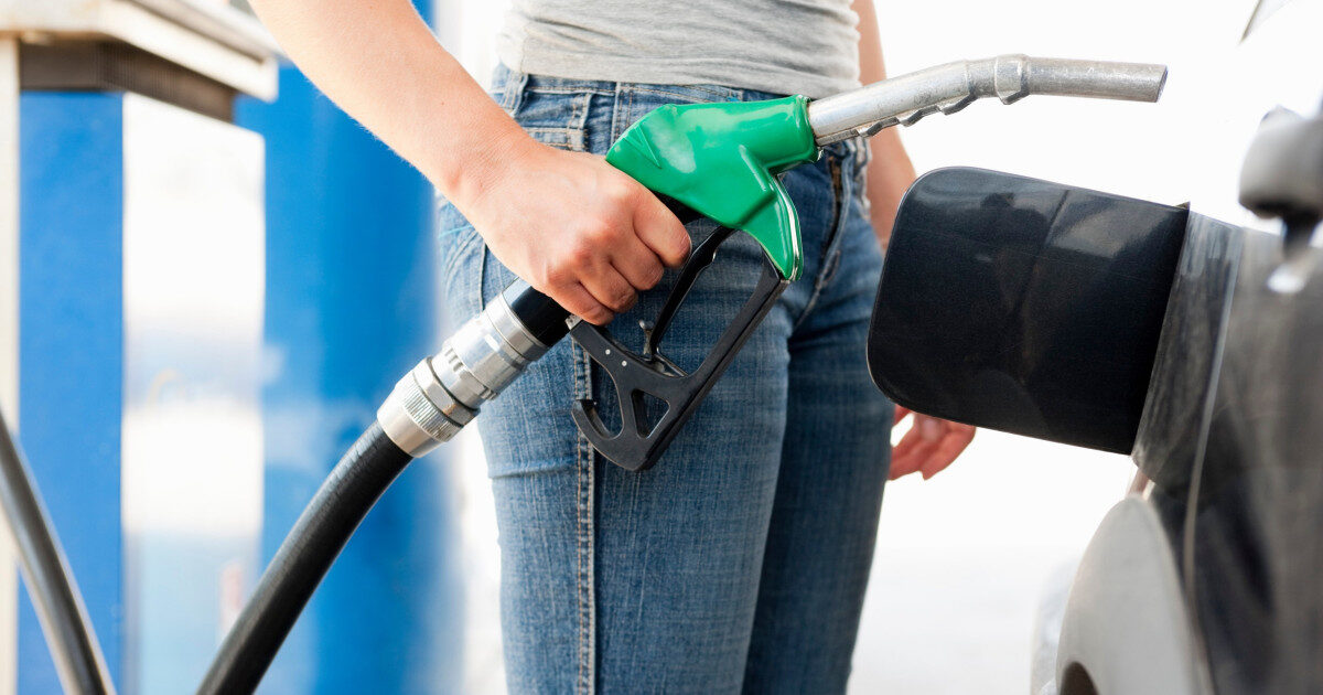 Prețurile carburanților vineri. Unde sunt cele mai mici prețuri din țară