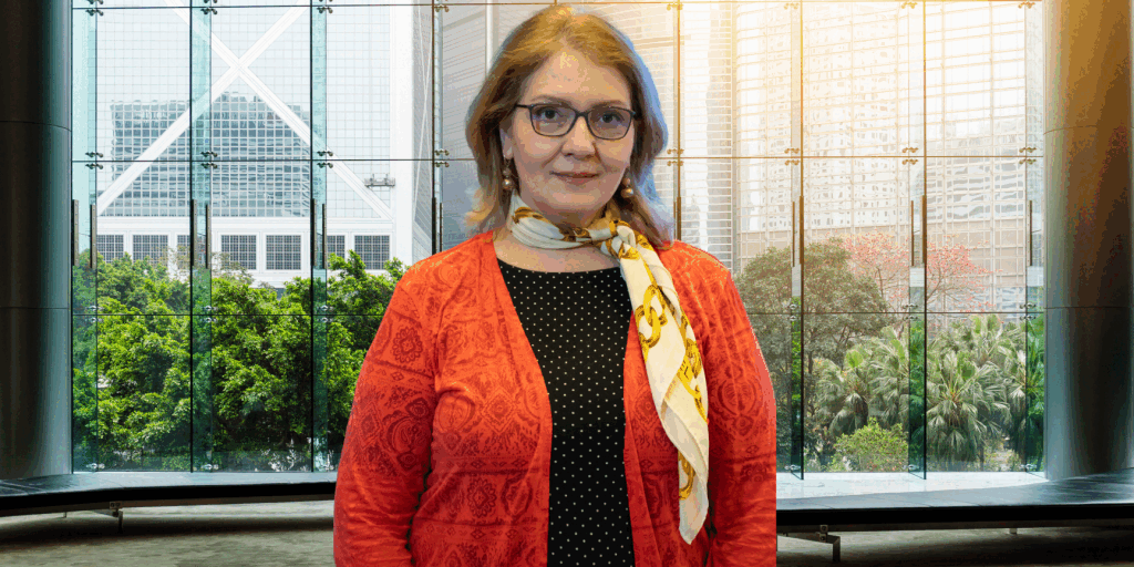Elena Badea, Valoria: Cum construiești echipe cu minte, nu doar executorii