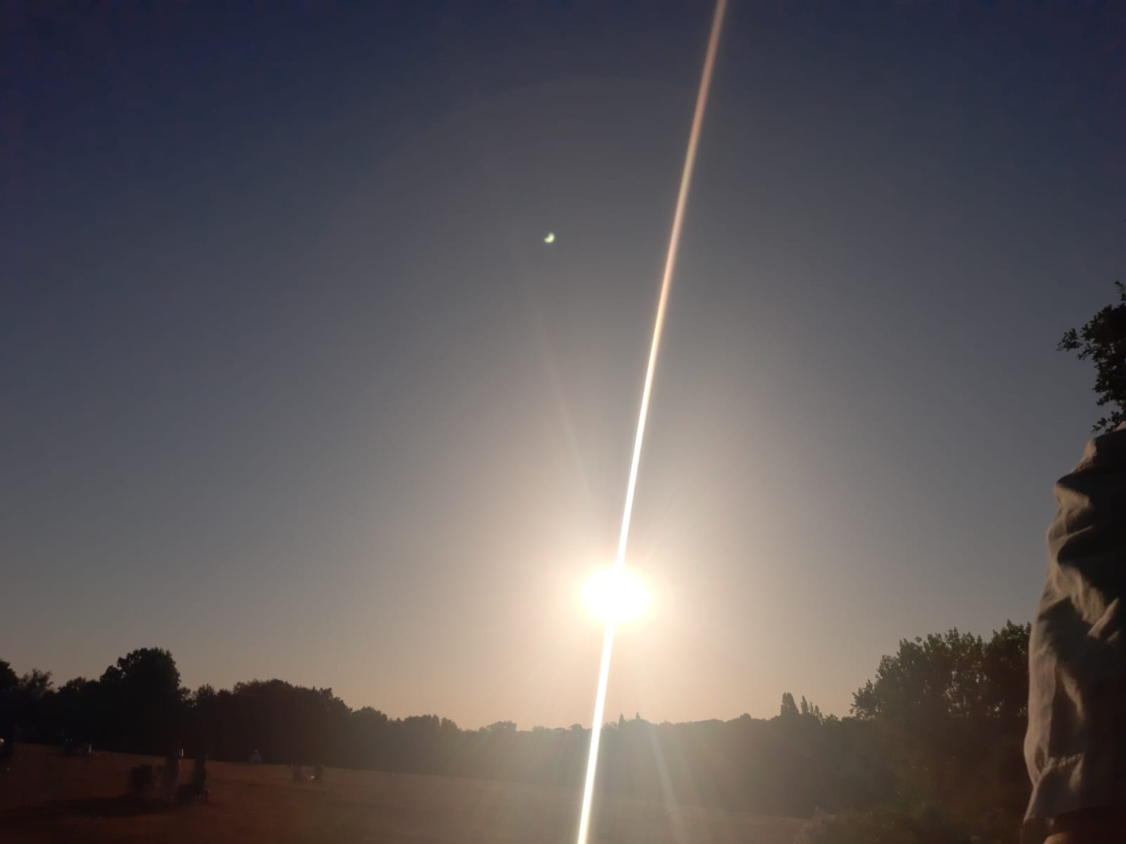 Europa în întuneric: Eclipsa solară totală a început