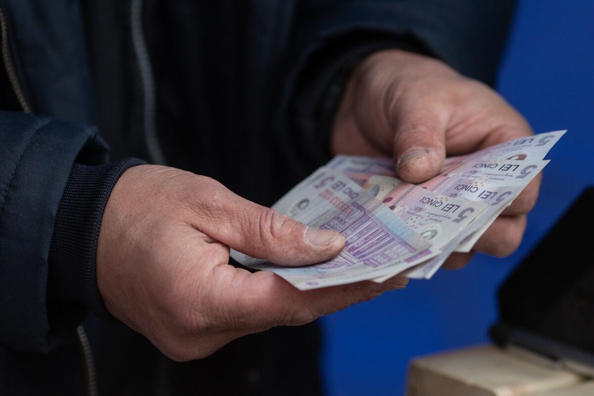 Economia în picaj: PIB-ul României a scăzut cu 0,8%