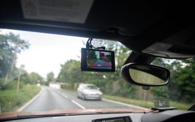 Filmat de alți șoferi: Risti permisul! Ce greșeli le reclami Poliției