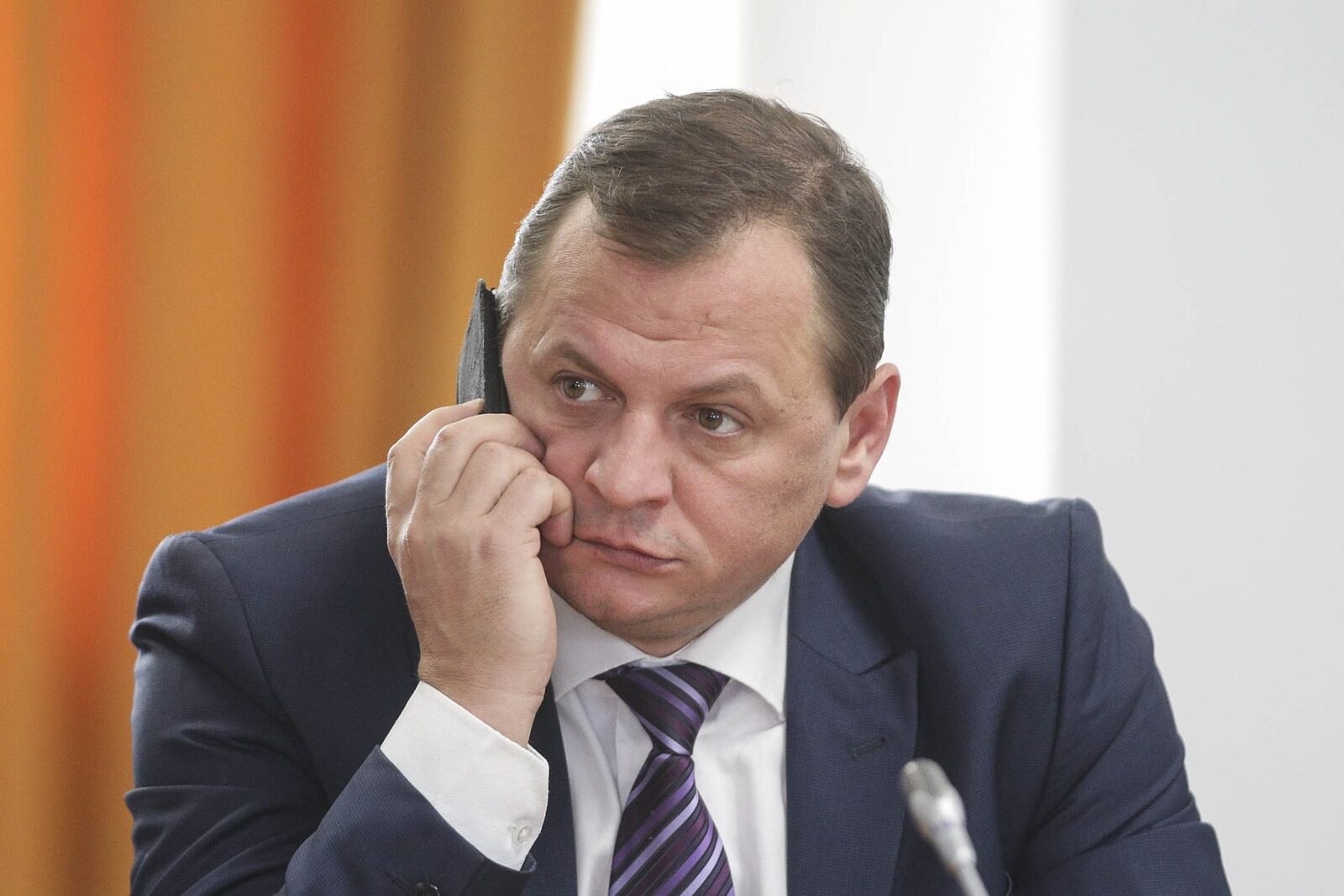 Educația lașiă: Ministrul Tace în Plagiatul Șefului SIE Vlase