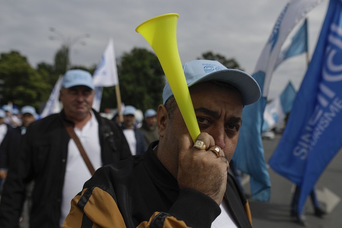 Legea salarizării, o reformă pe hârtie, nu pe teren