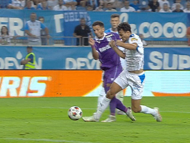 Craiova a cerut penalty cu Argeș? Reluările spun adevărul