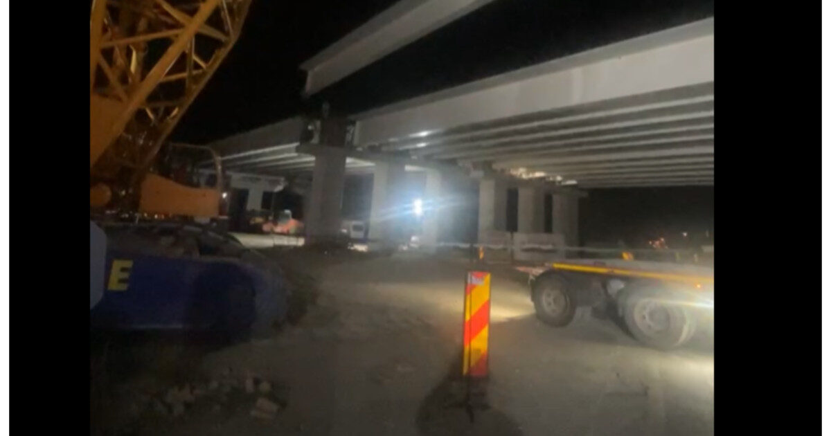 Autostrada spre București, aproape gata: Ultima grindă montată