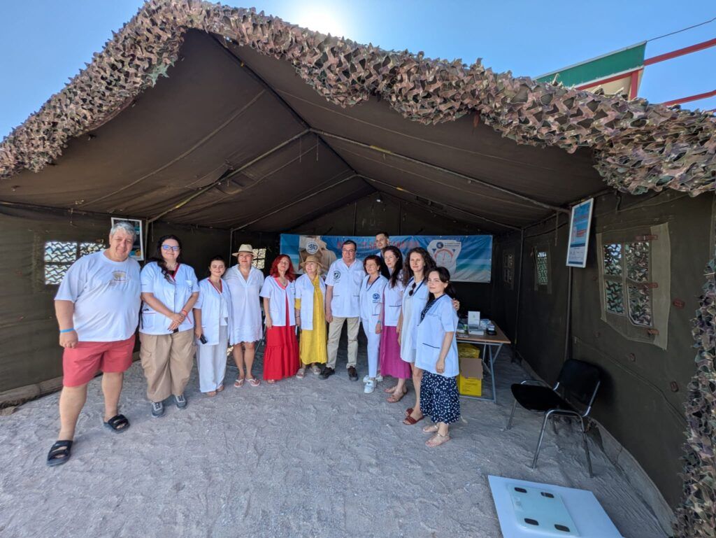 Medici vin gratis pe litoral: 46 la datorie, 5 stațiuni