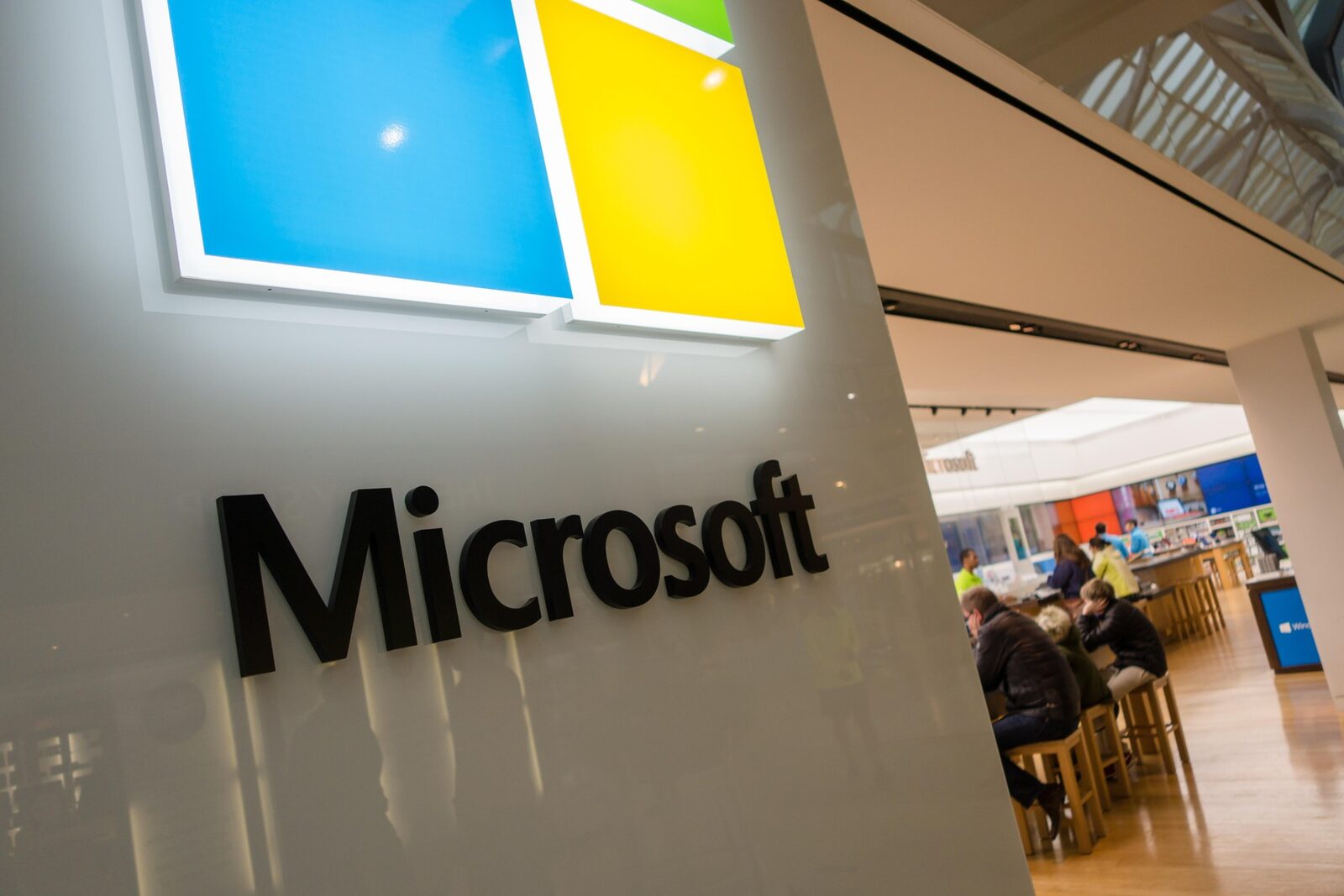 Microsoft: Salarii secrete ieșite la iveală. Cât iau inginerii și șefii gigantului tech