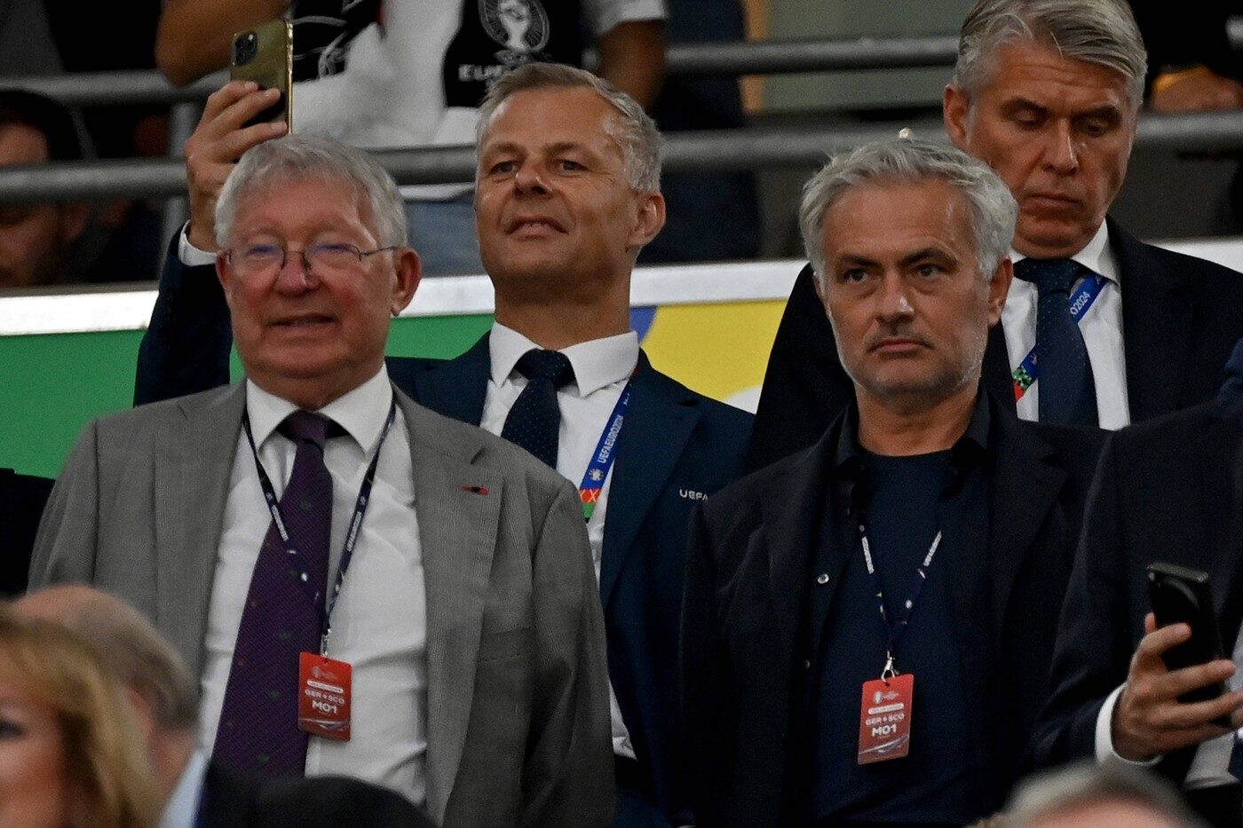 Mourinho, plângând la telefon cu Ferguson: ”Alex, nu mai pot suporta. Mi-am dat cuvântul față de Chelsea”