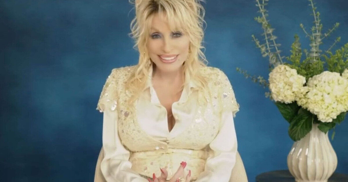 Dolly Parton, un icon country, a murit la 80 de ani