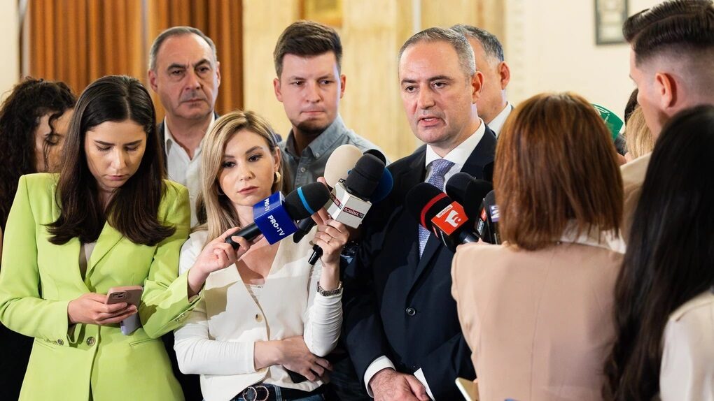 România scurtă aviz FMI, Nazare: Un răgaz de câteva luni