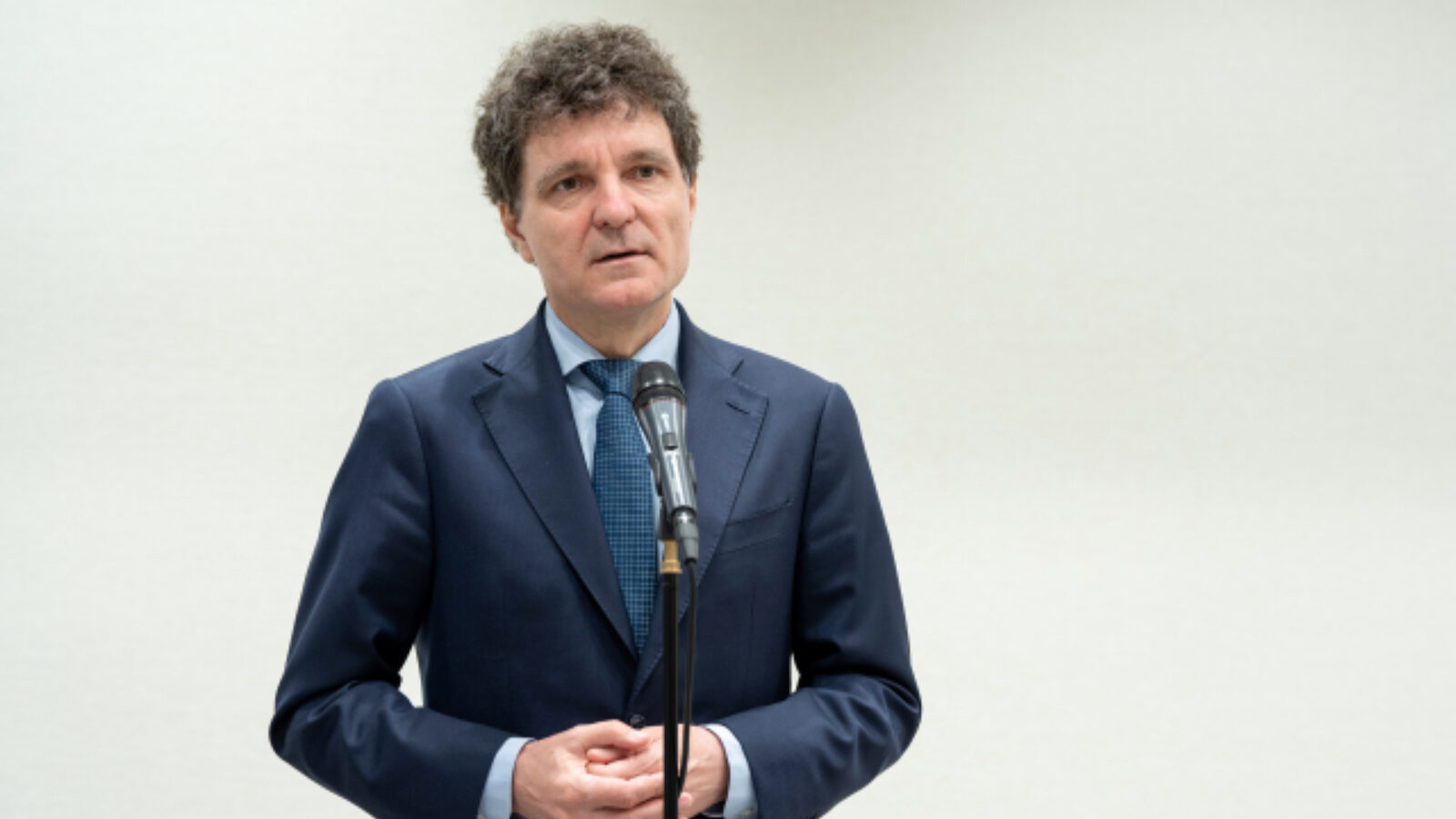 Nicușor Dan cere legea ariilor protejate din nou la dezbatere