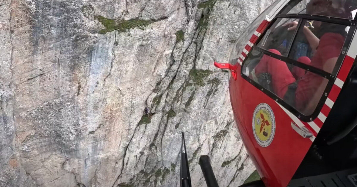 Bucegi: Operațiune spectaculoasă salvează alpiniști germani. Minune în România