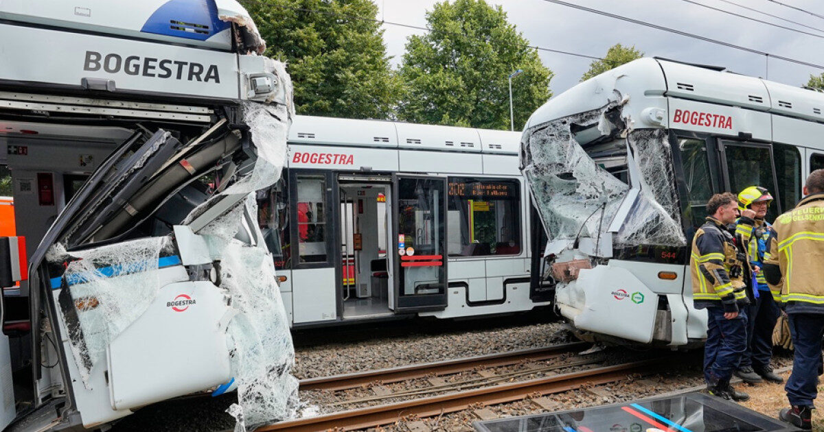 Tragedie în Germania: 25 de răniți, zece grav, după un accident feroviar