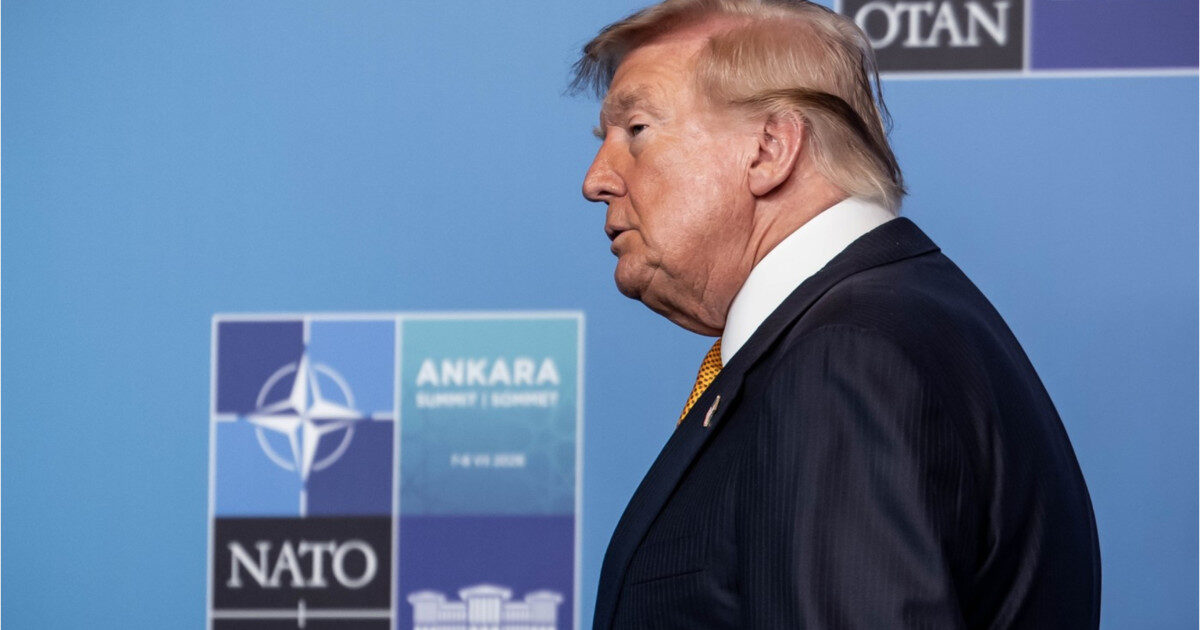 Trump, decizie bombă: Avioane din Turcia, relocate!