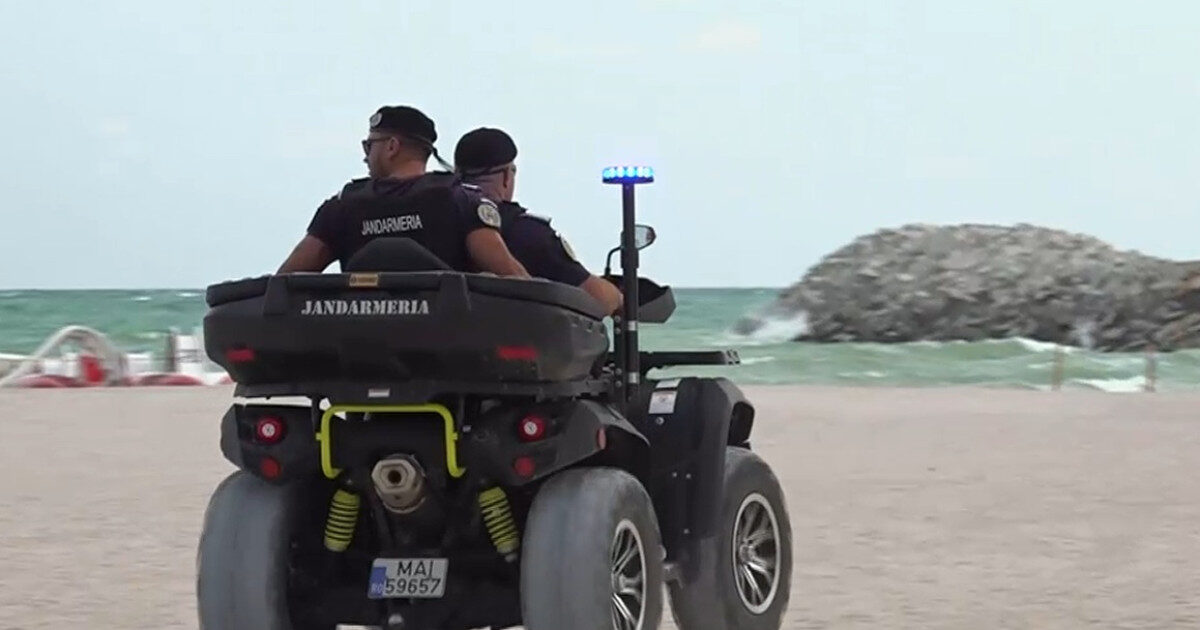Turiști evacuați din Costinești de o dronă. „Frumos să nu trecem la mare”