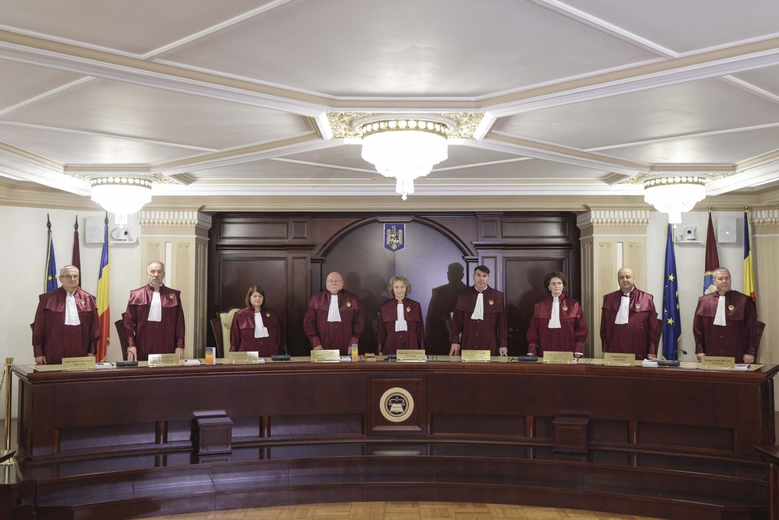 PNL și USR la Curtea Constituțională pe legea ANI