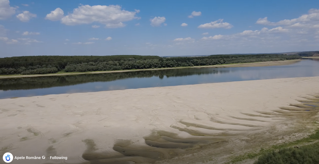 Dunărea se retrage: 1300 mc/s la intrarea în țară