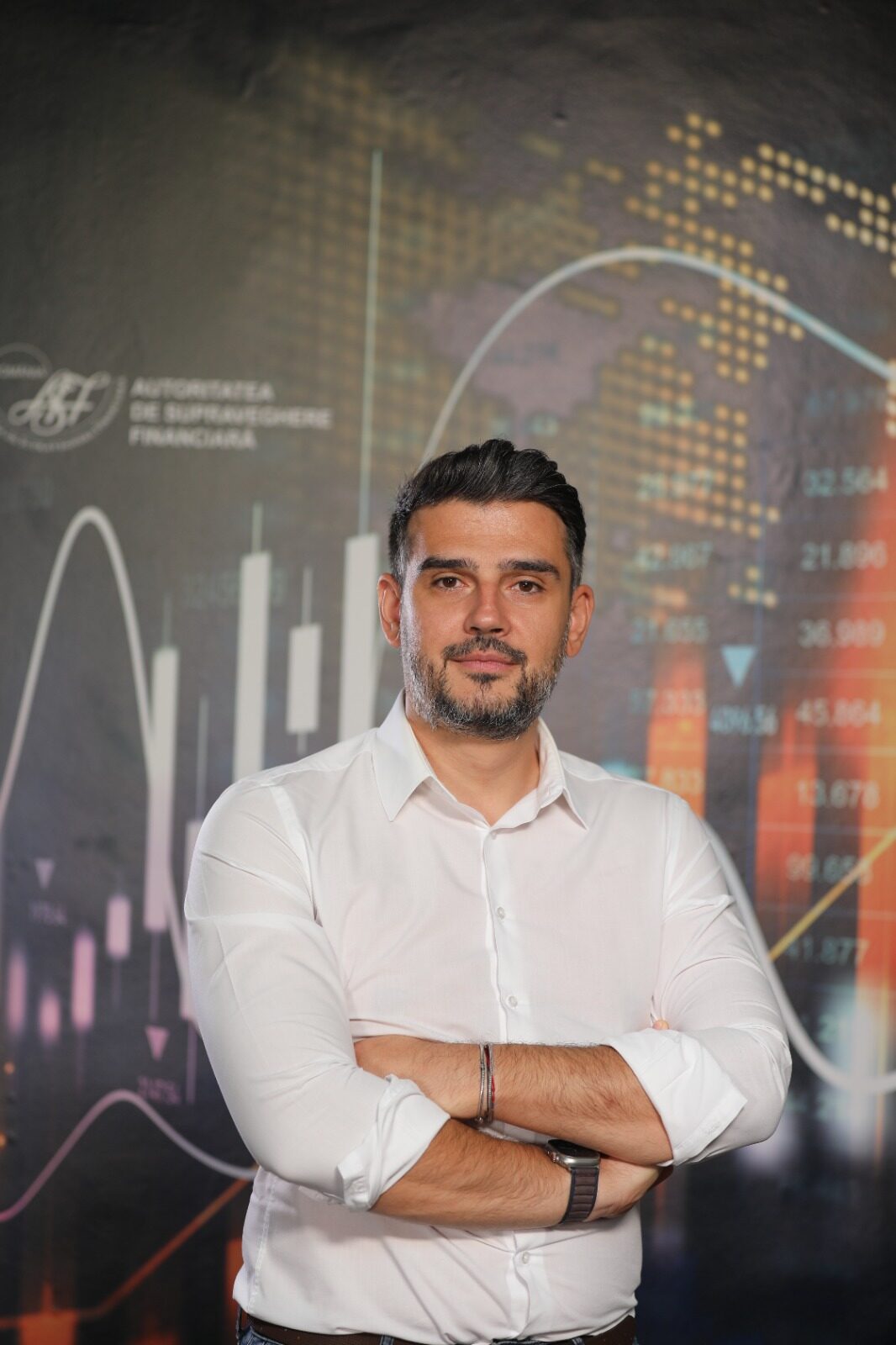 Vlad Nicolaescu: Educația financiară, scutul consumatorului