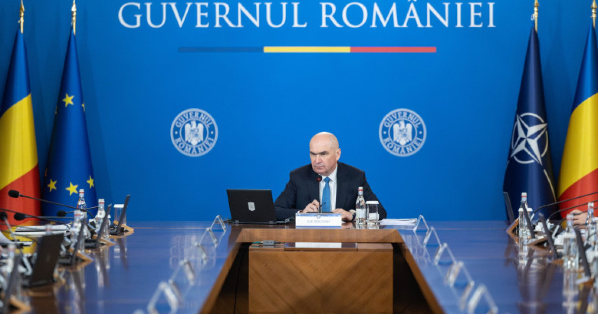 Transelectrica taie curentul marilor firme. Vezi când se aplică